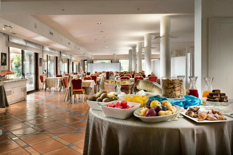 Hotel Santa Gilla