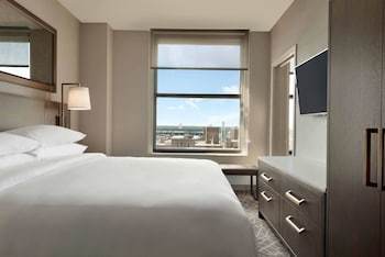 Hotel Embassy Suites By Hilton Minneapolis Downtown