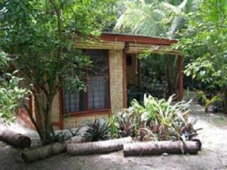 Hotel Dolphin Bay Divers Retreat