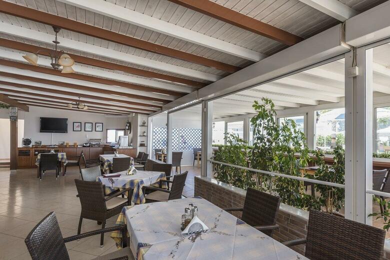 Hotel Mammis Beach