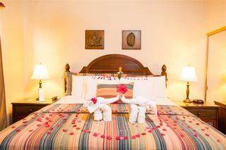 Hotel Clarion Suites Roatan At Pineapple Villas