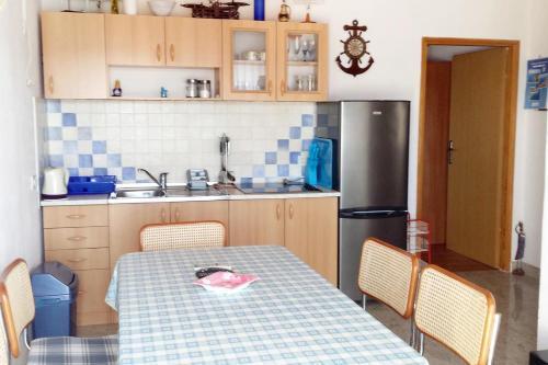 Apartment Stara Novalja 4151b