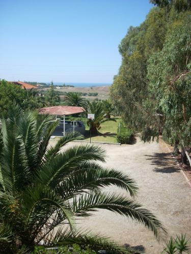 Alexandros Apartments