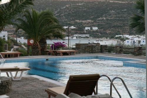 Alexandros Hotel