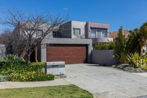 Cottesloe Beach House II