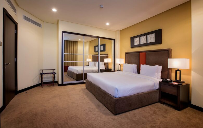 Orange Suites Hotel