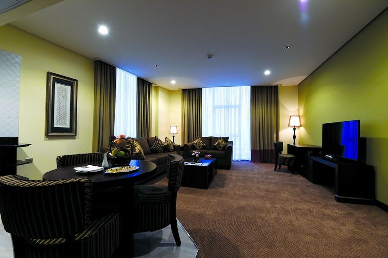 Orange Suites Hotel