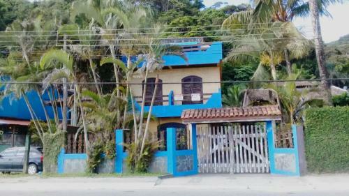 Sobrado Na Praia De Boi�ucanga