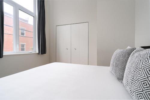 Apartment On Rue De La Visitation 201