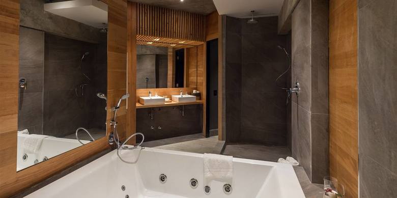 Hotel Awa