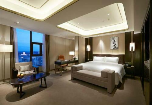 Imperial Dragon Bay Purejoy Hotel