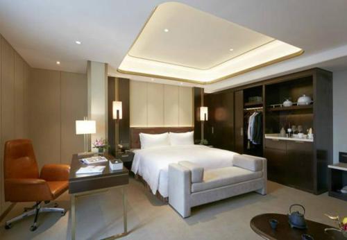 Imperial Dragon Bay Purejoy Hotel