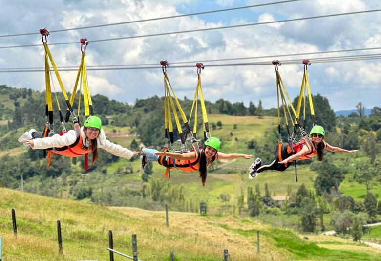 Lodge Caba�as Aventura Park La Periquera