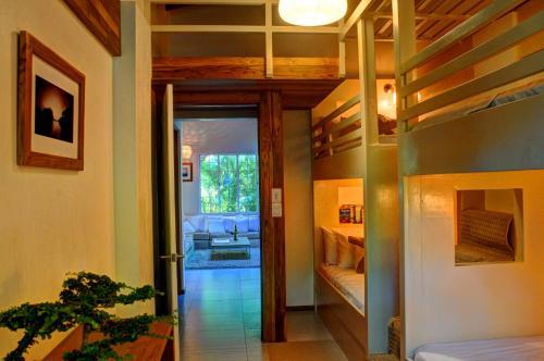 Hotel Moana Surf Resort