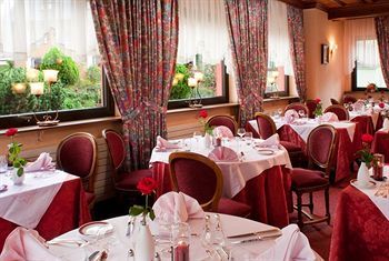 Hotel Logis Au Bois Le Sire