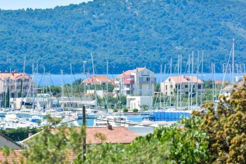 Holiday Home Sudinjevi Dvori