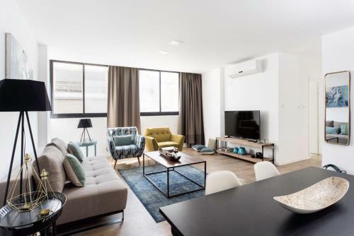 Sea N' Rent Hayarkon Sunny Beach Apartments
