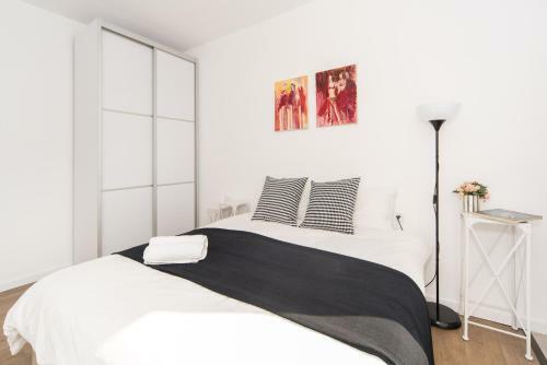 Sea N' Rent Hayarkon Sunny Beach Apartments