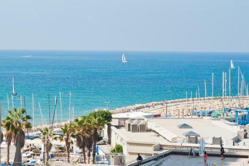 Sea N' Rent Hayarkon Sunny Beach Apartments