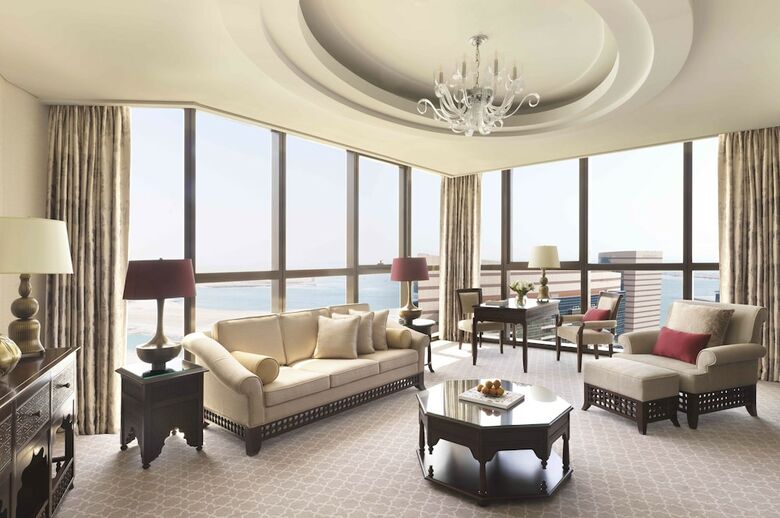 Bab Al Qasr Hotel