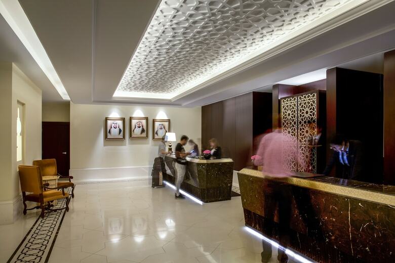 Bab Al Qasr Hotel
