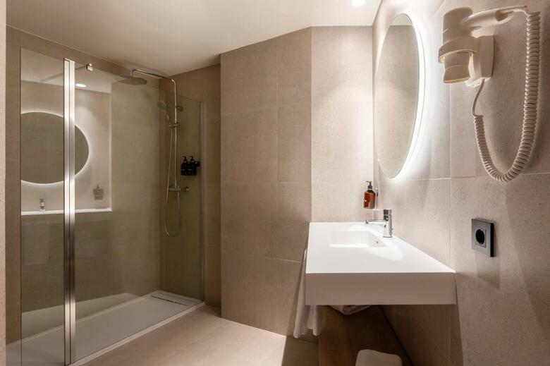 Hotel Acta Pir�mides