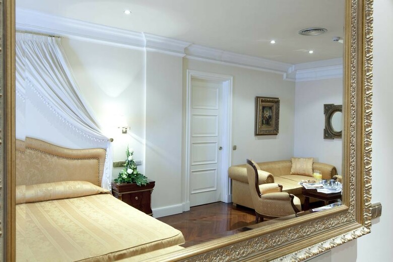 Hotel Alameda Palace