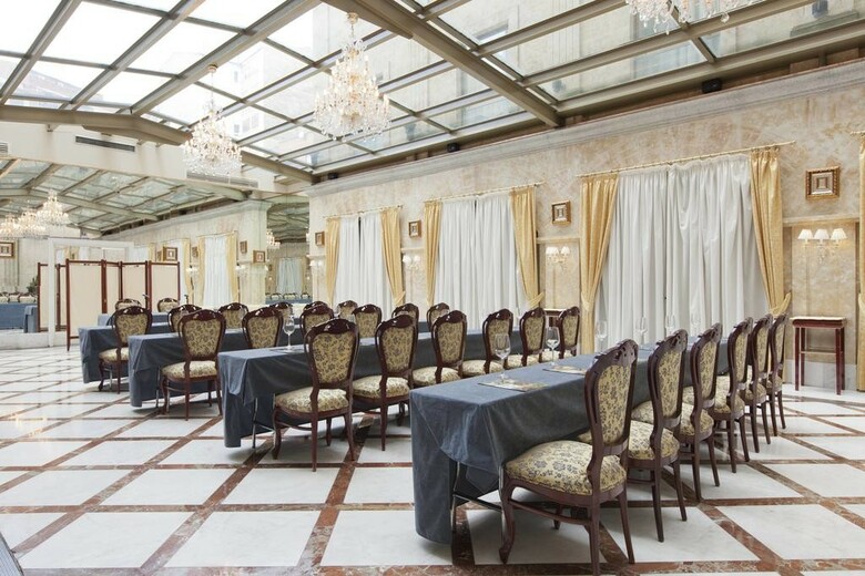 Hotel Alameda Palace