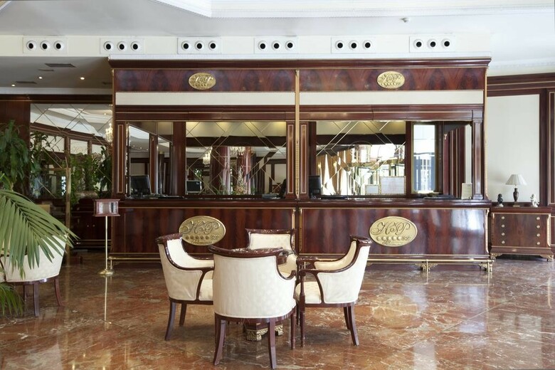 Hotel Alameda Palace