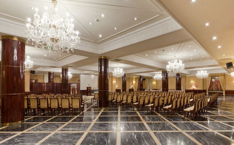 Hotel Alameda Palace