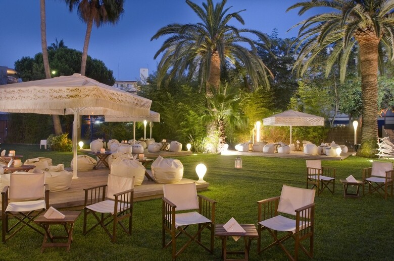 Hotel Monica