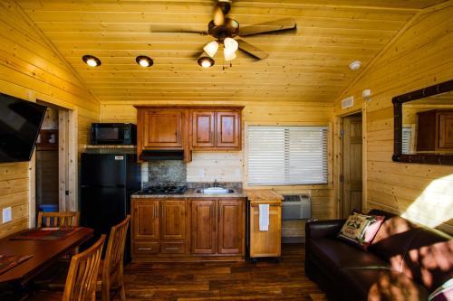 Verde Valley Canyon View Cottage 5