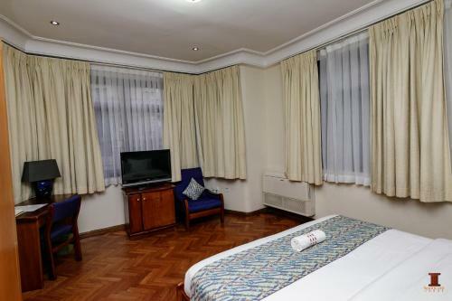 Hotel Mahogany Lodge