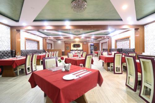 Ashiana Hill View Hotel