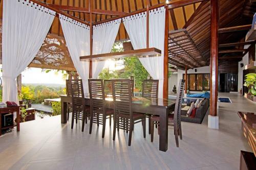 Hotel Zen Premium Lovina Damai Hill Side