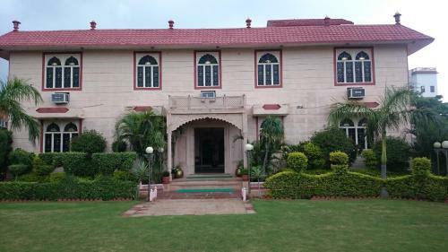Hotel Apano Rajasthan & Holiday Resorts