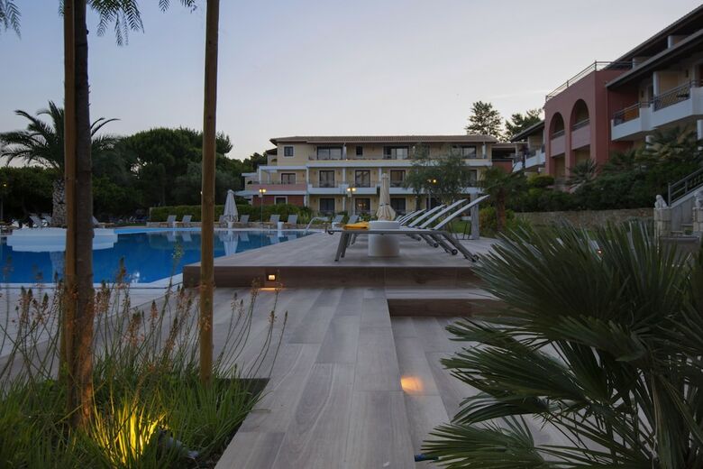 Hotel Negroponte Resort Eretria