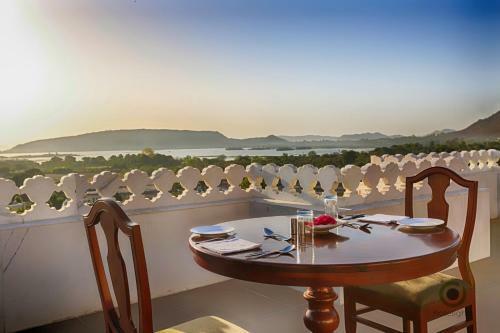 Hotel Fateh Niwas By Fateh Collection
