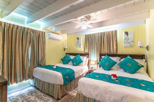 Sebastian's On The Beach Hotel