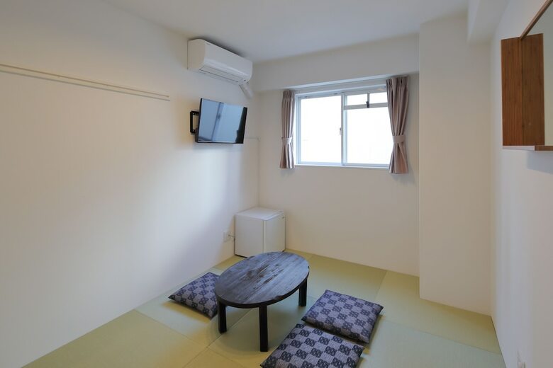 Albergue One World Osaka Central
