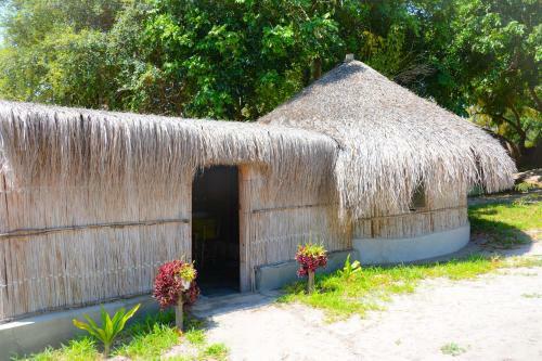 Hotel Baobab Beach Resort And Backpackers