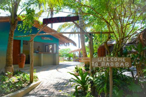 Hotel Baobab Beach Resort And Backpackers
