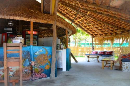 Hotel Baobab Beach Resort And Backpackers