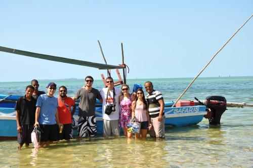 Lodge Dolphin Dhow Safaris