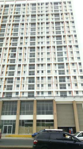 Apartamento En Edificio Centro Colonial