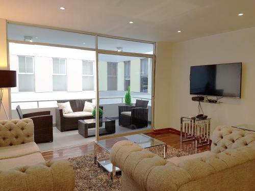 Waterfront Larcomar Apartments