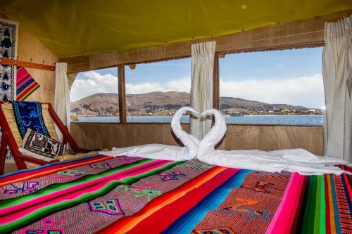 Uros Sol Y Luna Lodge