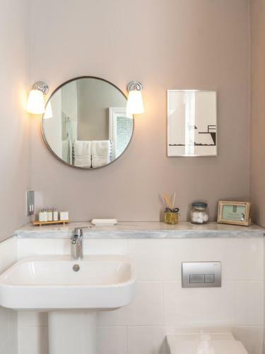 Hostal The High Field Town House