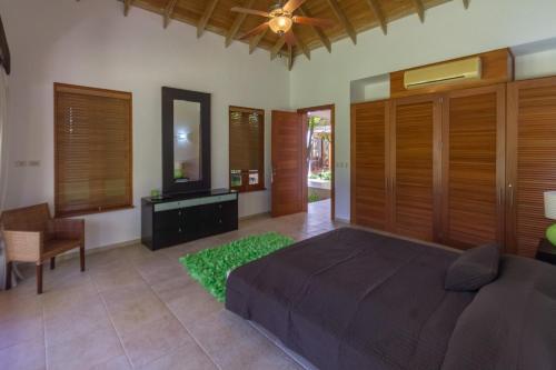 Luxury Villas At Sea Horse Ranch