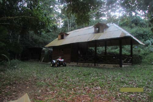 Ebano Verde Waterfall And Ecolodge